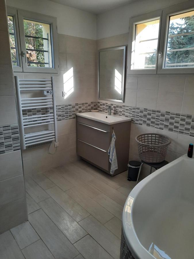 Maison Sur 2000M² D'Espace Vert. Bessan Kültér fotó